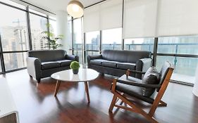 Altitude Suites Bay Street - Holiday Bonus - Free Parking