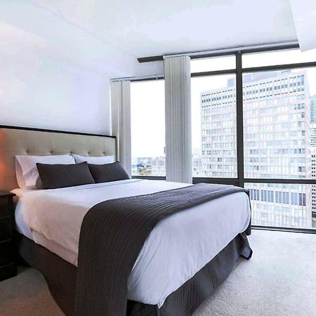Altitude Suites Bay Street - Holiday Bonus - Free Parking Toronto Exterior photo