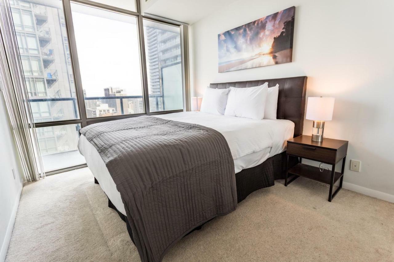 Altitude Suites Bay Street - Holiday Bonus - Free Parking Toronto Exterior photo