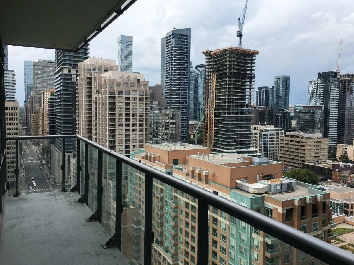 Altitude Suites Bay Street - Holiday Bonus - Free Parking Toronto Exterior photo