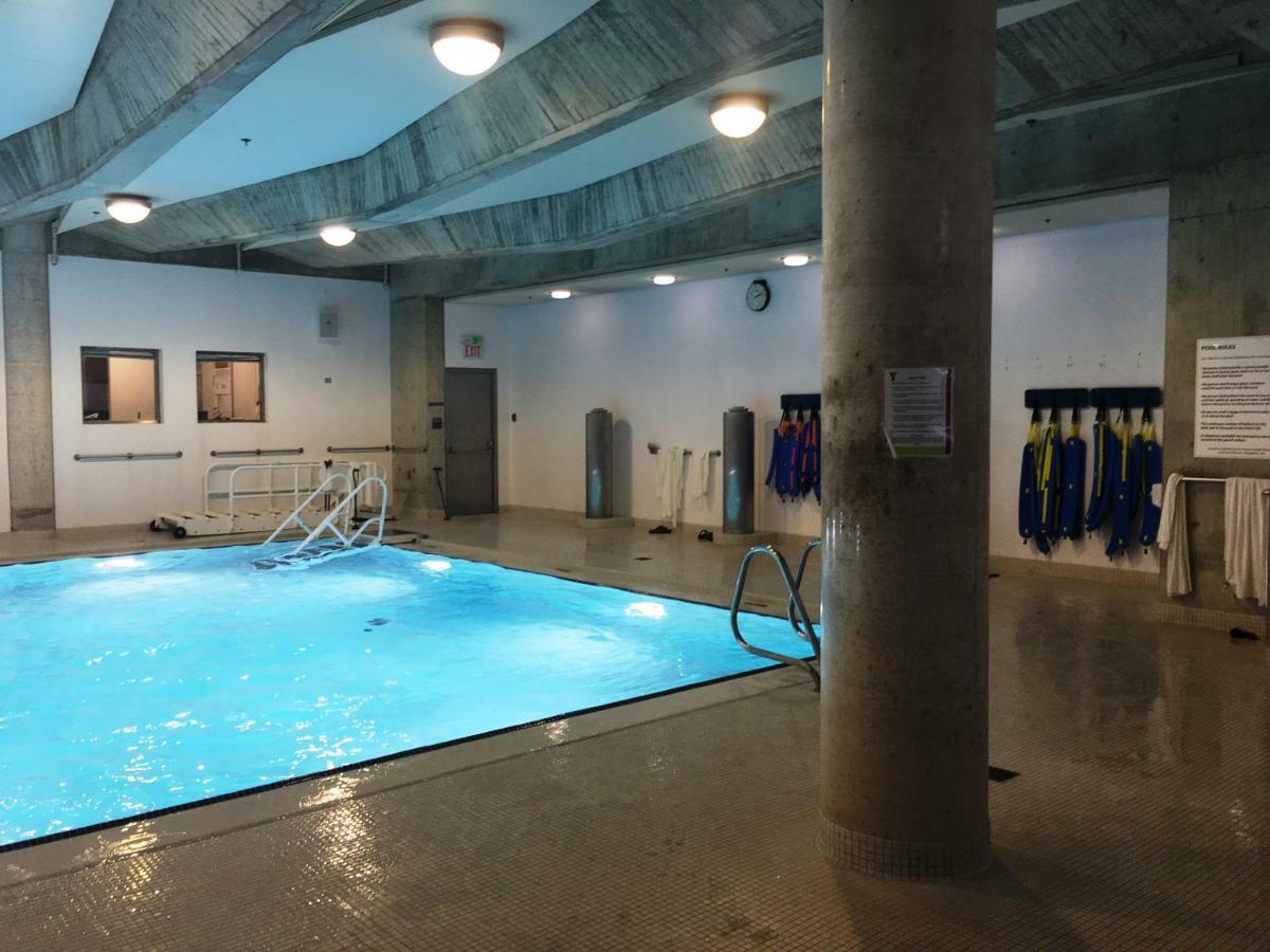 Altitude Suites Bay Street - Holiday Bonus - Free Parking Toronto Exterior photo