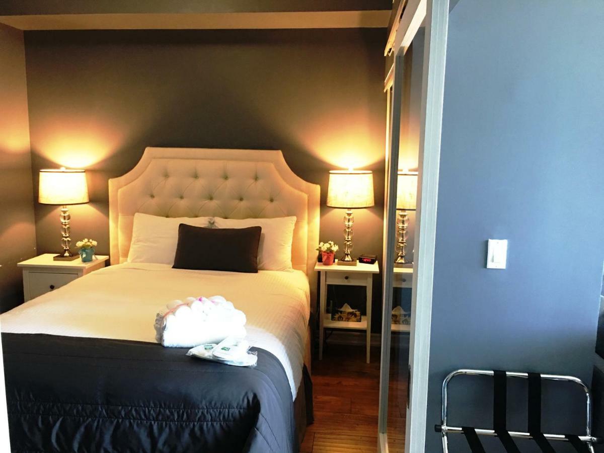 Altitude Suites Bay Street - Holiday Bonus - Free Parking Toronto Exterior photo